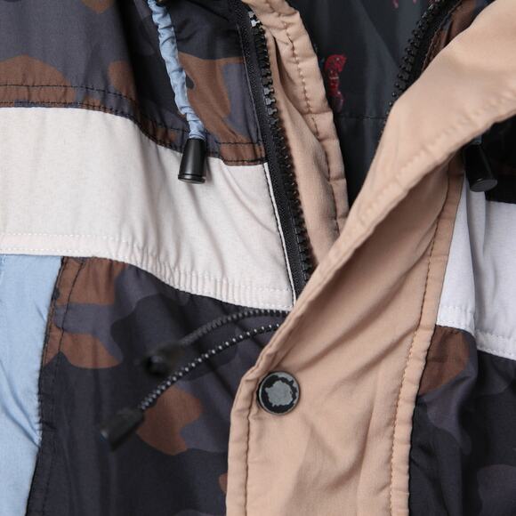 Munthe Navigate Coat in Camouflage - Picture 8 of 9